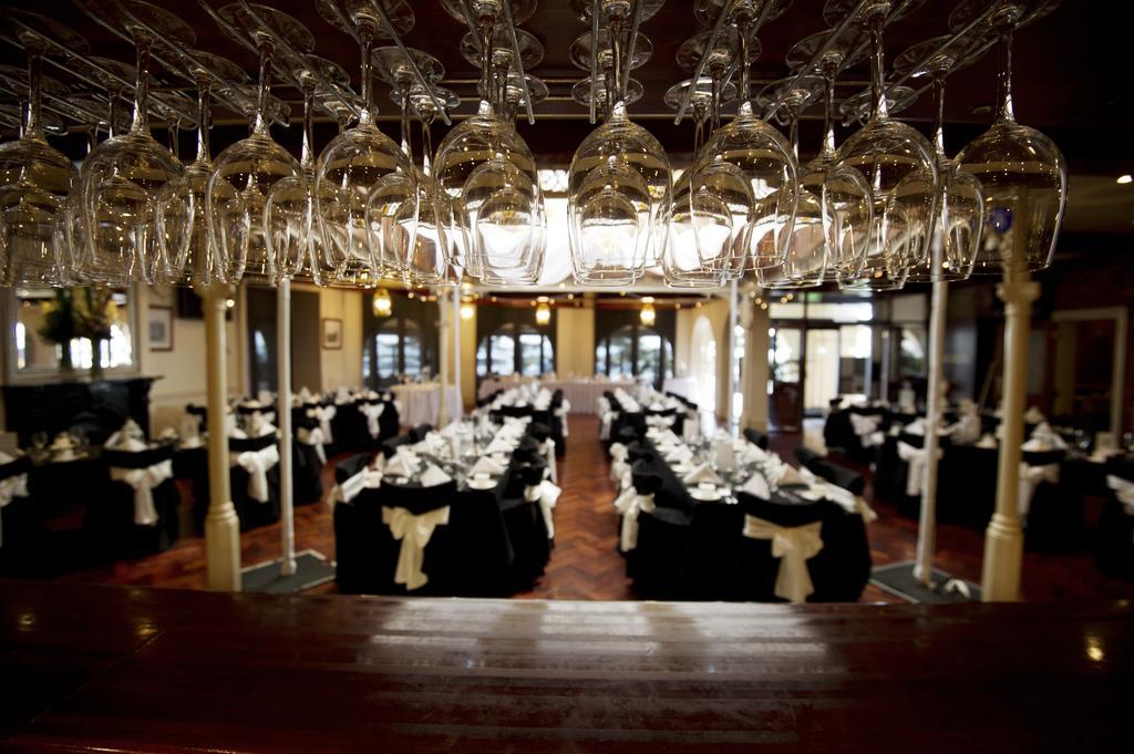 Largs Pier Hotel Adelaide Esterno foto