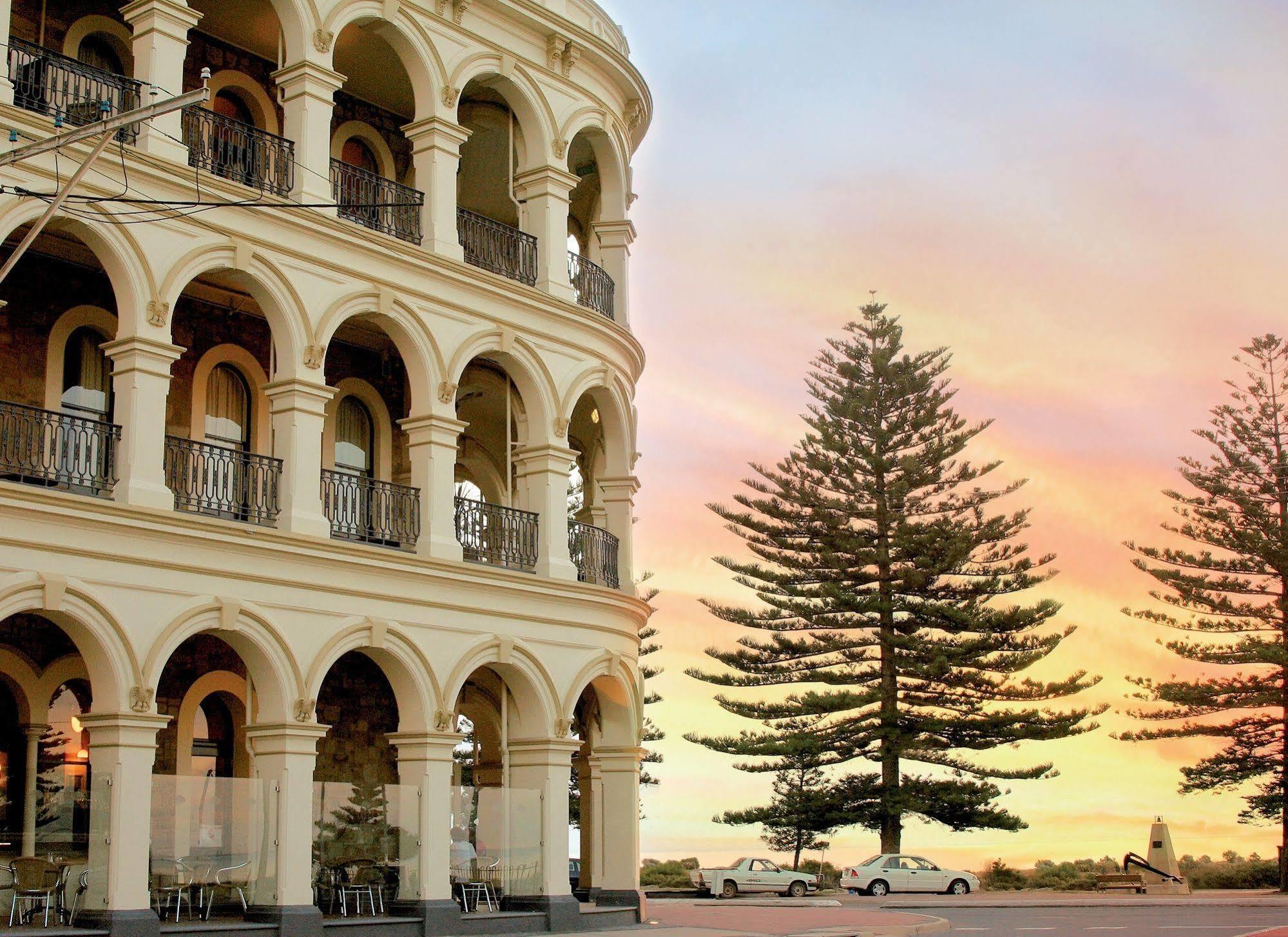 Largs Pier Hotel Adelaide Esterno foto