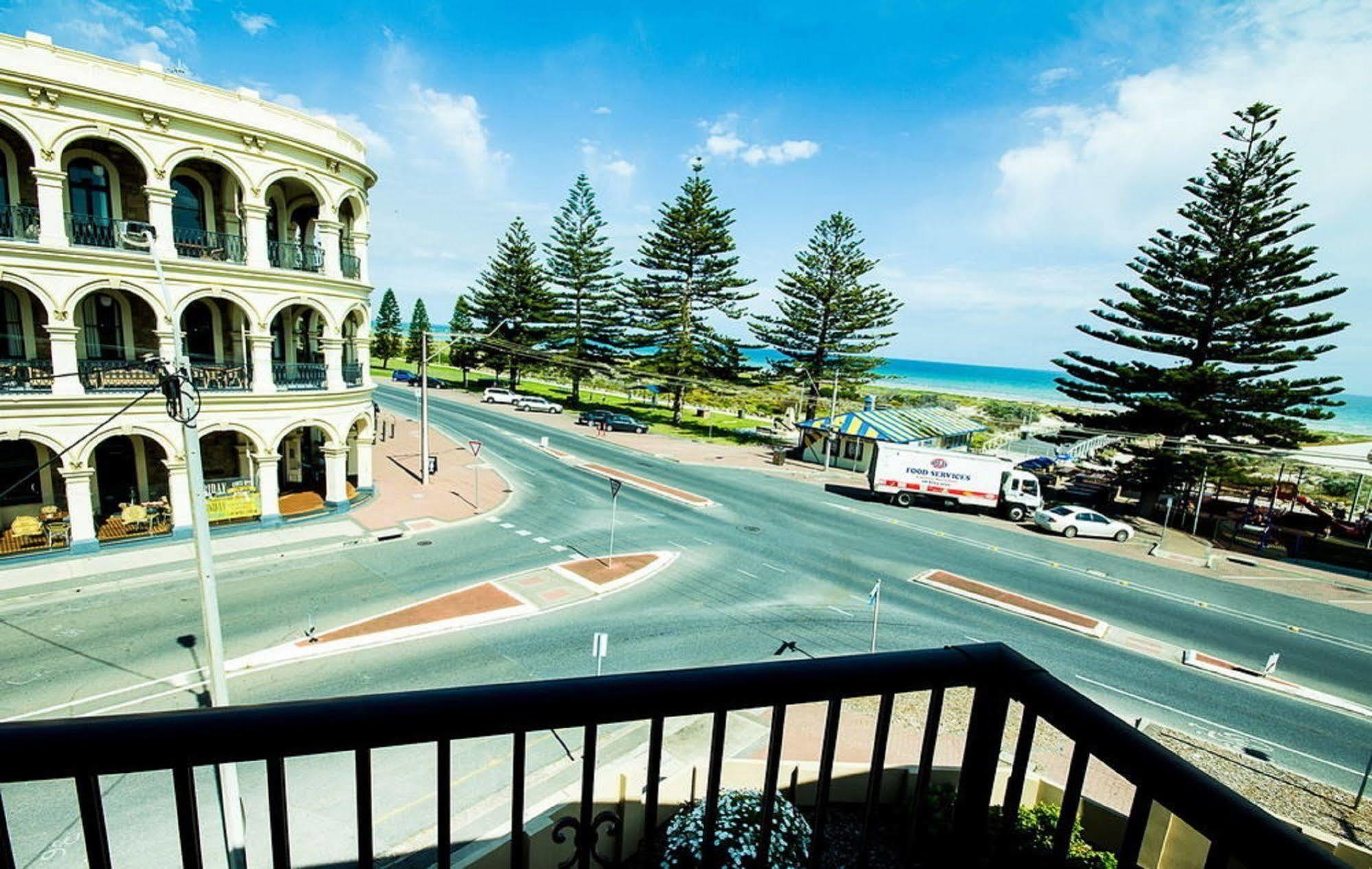 Largs Pier Hotel Adelaide Esterno foto